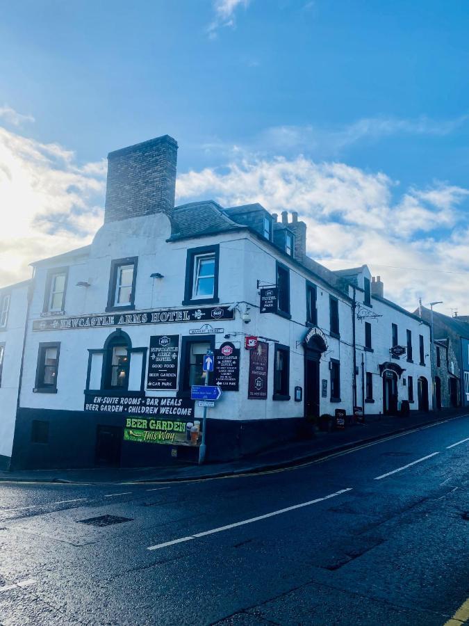 Newcastle Arms Hotel Колдстрім Екстер'єр фото