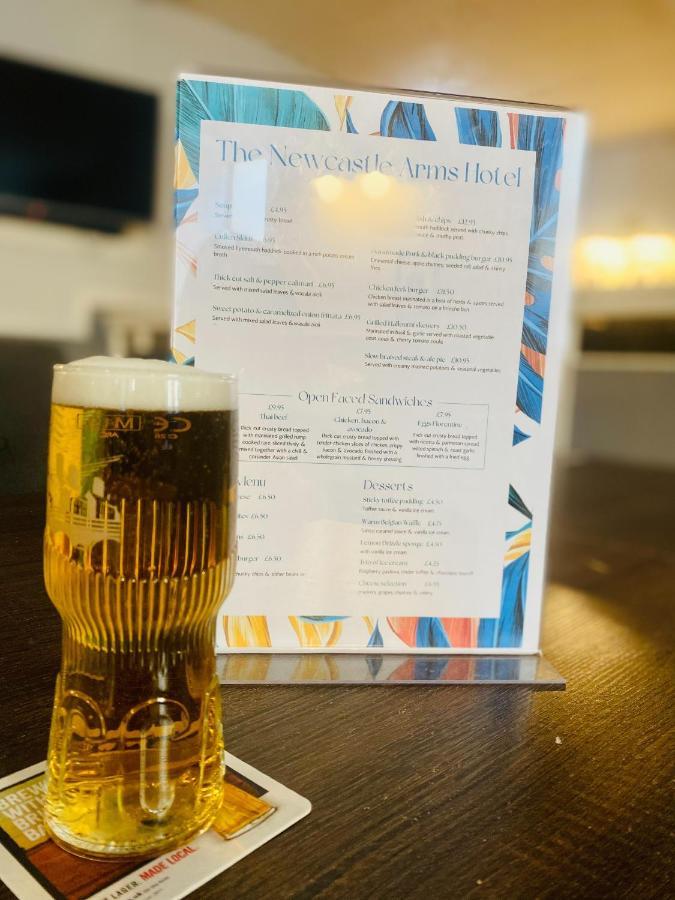 Newcastle Arms Hotel Колдстрім Екстер'єр фото