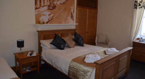 Newcastle Arms Hotel Колдстрім Екстер'єр фото